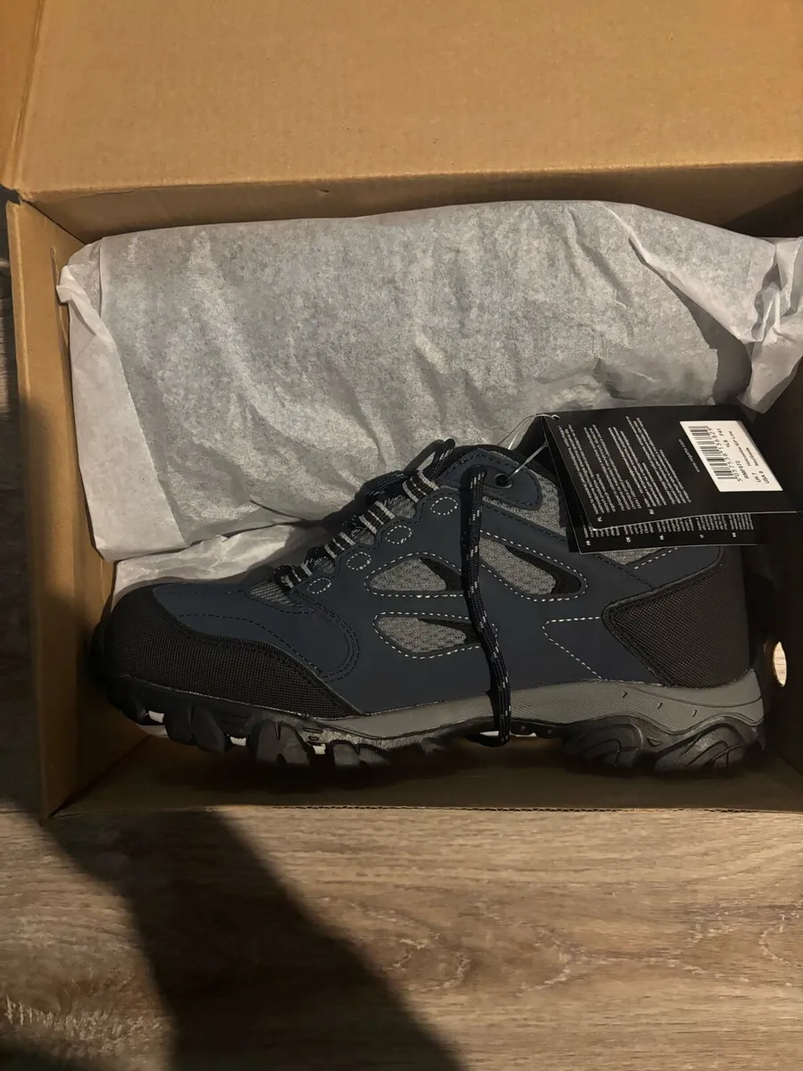 Regatta waterproof shoes - Image 1