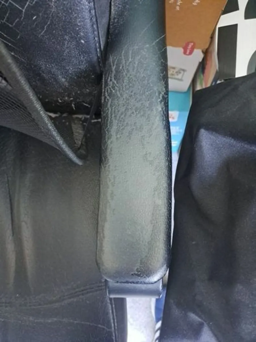 Ikea Malkolm Office Desk Chair - Image 4