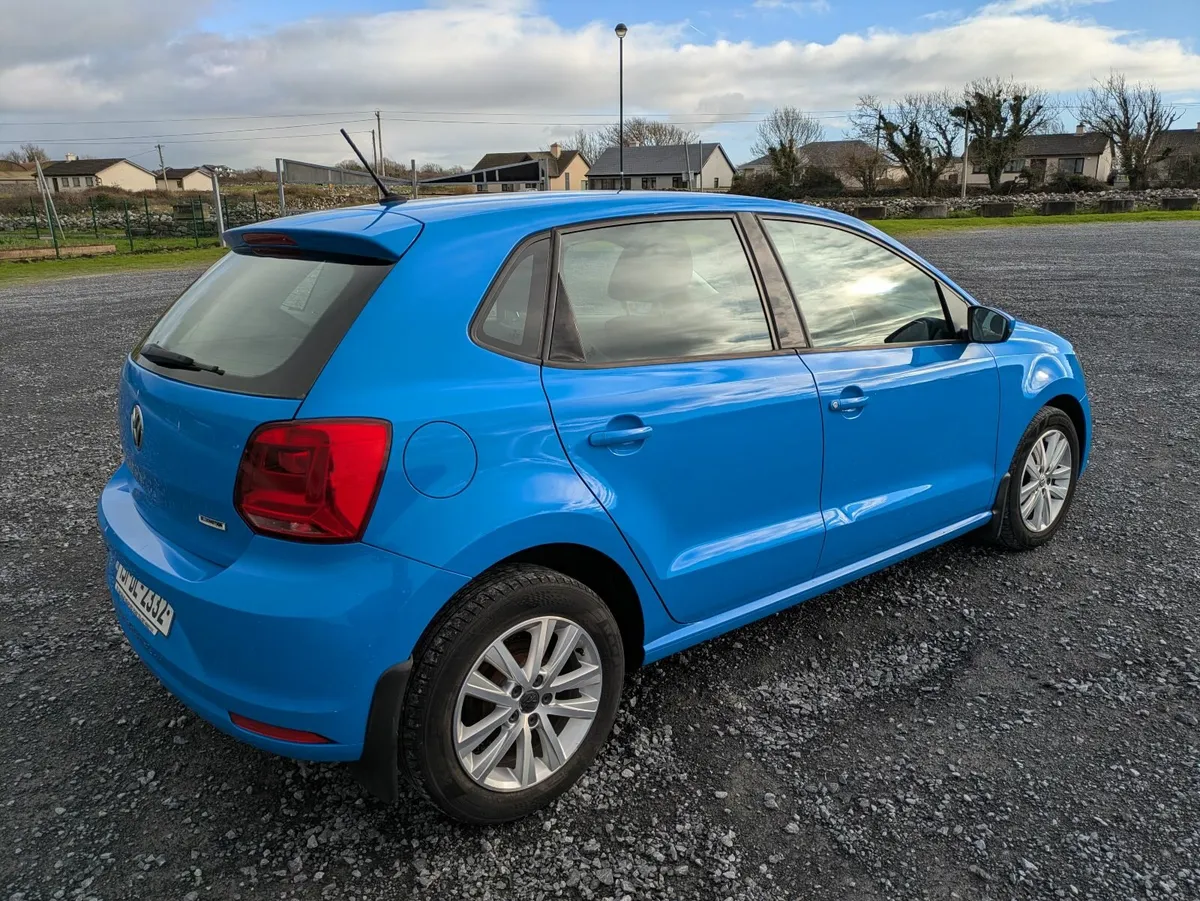 Volkswagen Polo 2015 - Image 4
