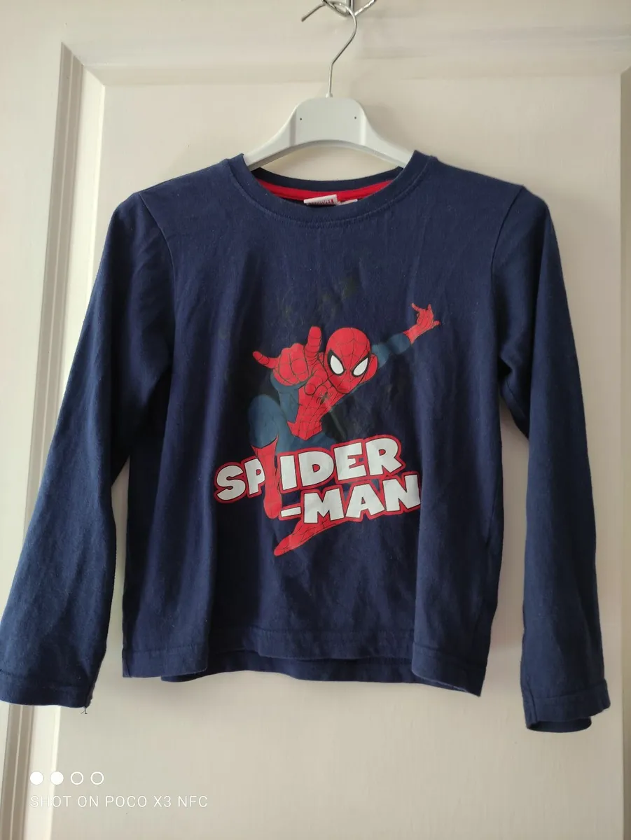 Spider Man top 122/128 cm barely worn - Image 1