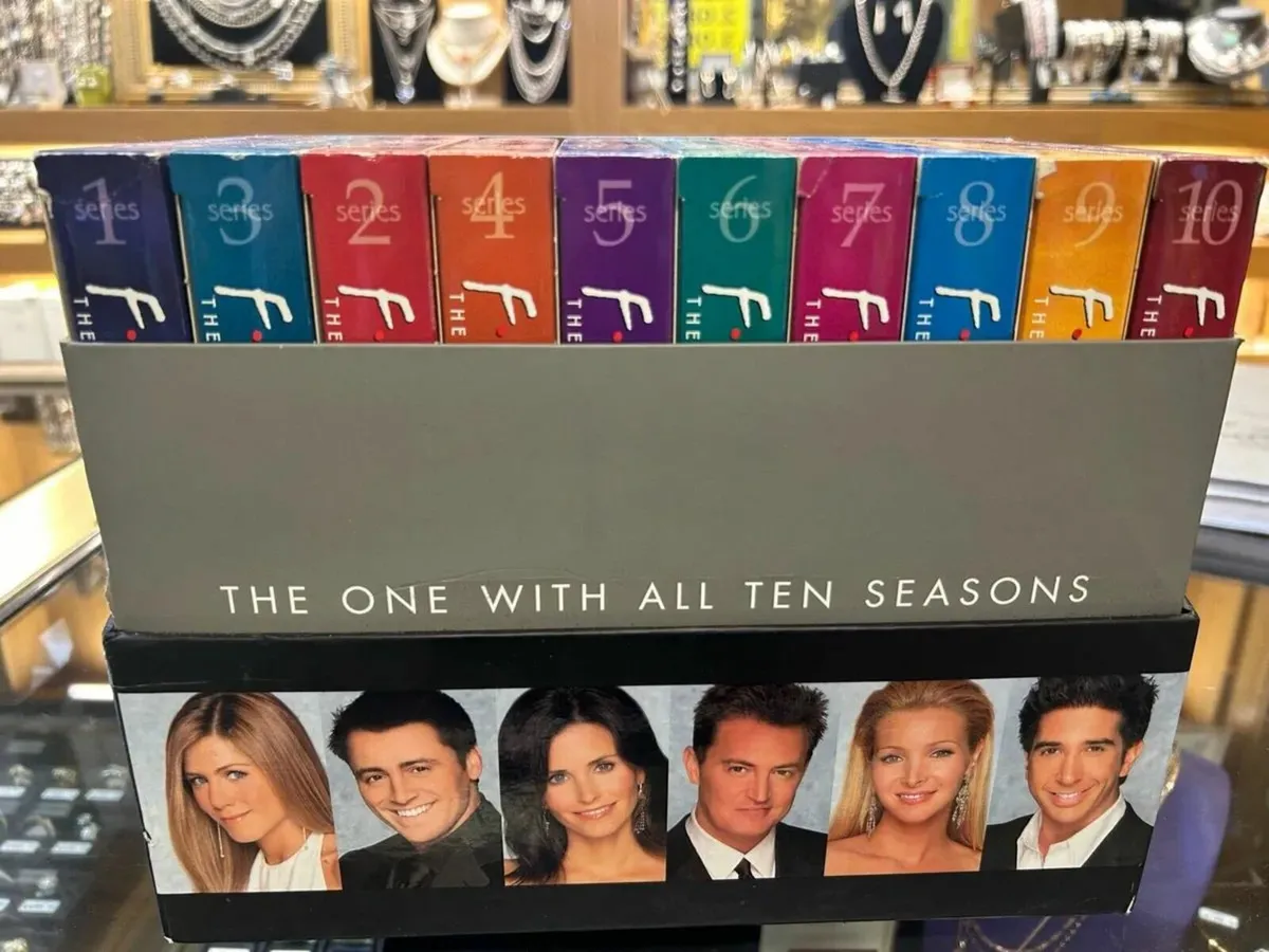 Friends 10 Season Box Set DVD - Image 1