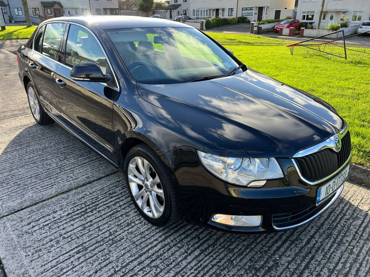 2010 Skoda Superb 1.9 TDI Top Spec - Image 1