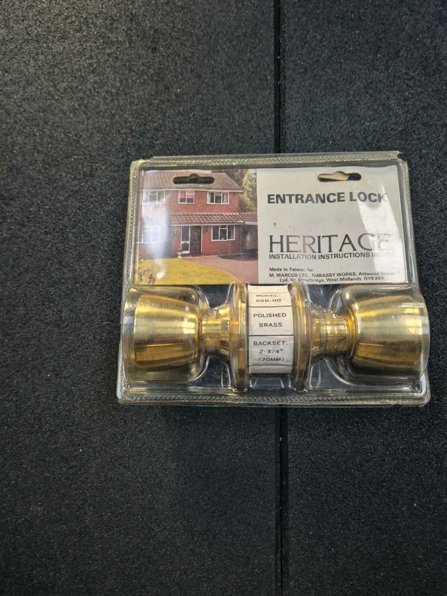 2 sets of Polished brass entrance lock - Image 1