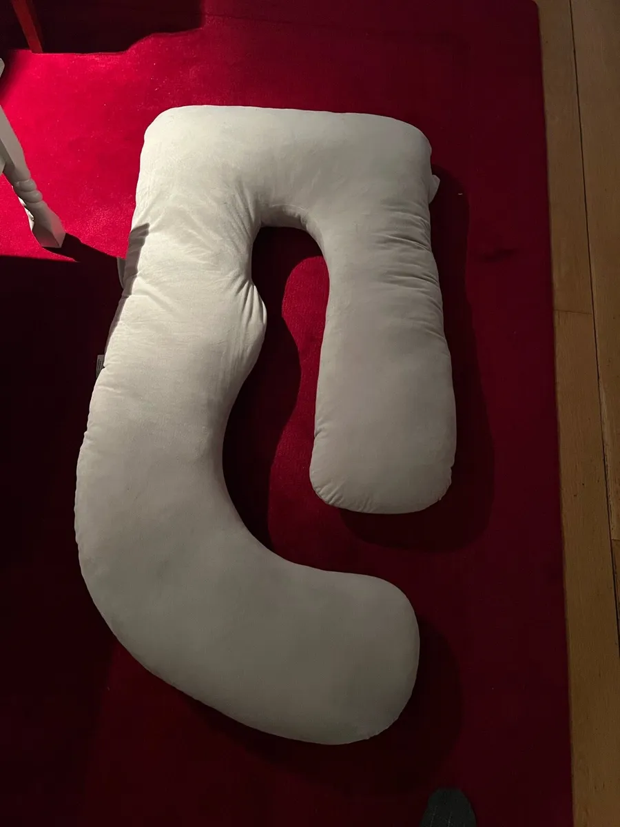 Pregnancy pillow - Image 1