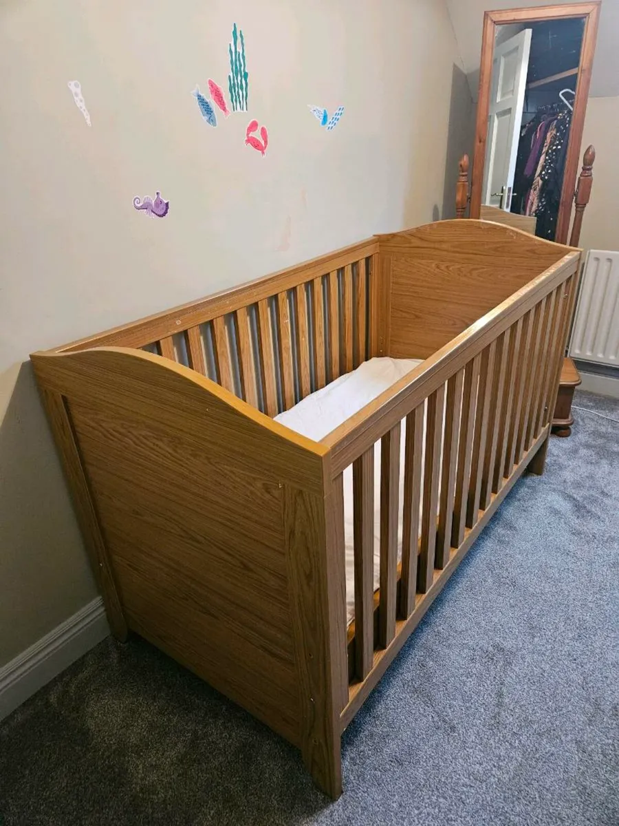 Cot and mattress - Image 2