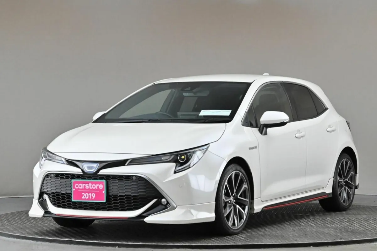 Toyota Corolla 1.8 HYBRID SPORT 5DR **TRD BODY KIT - Image 3