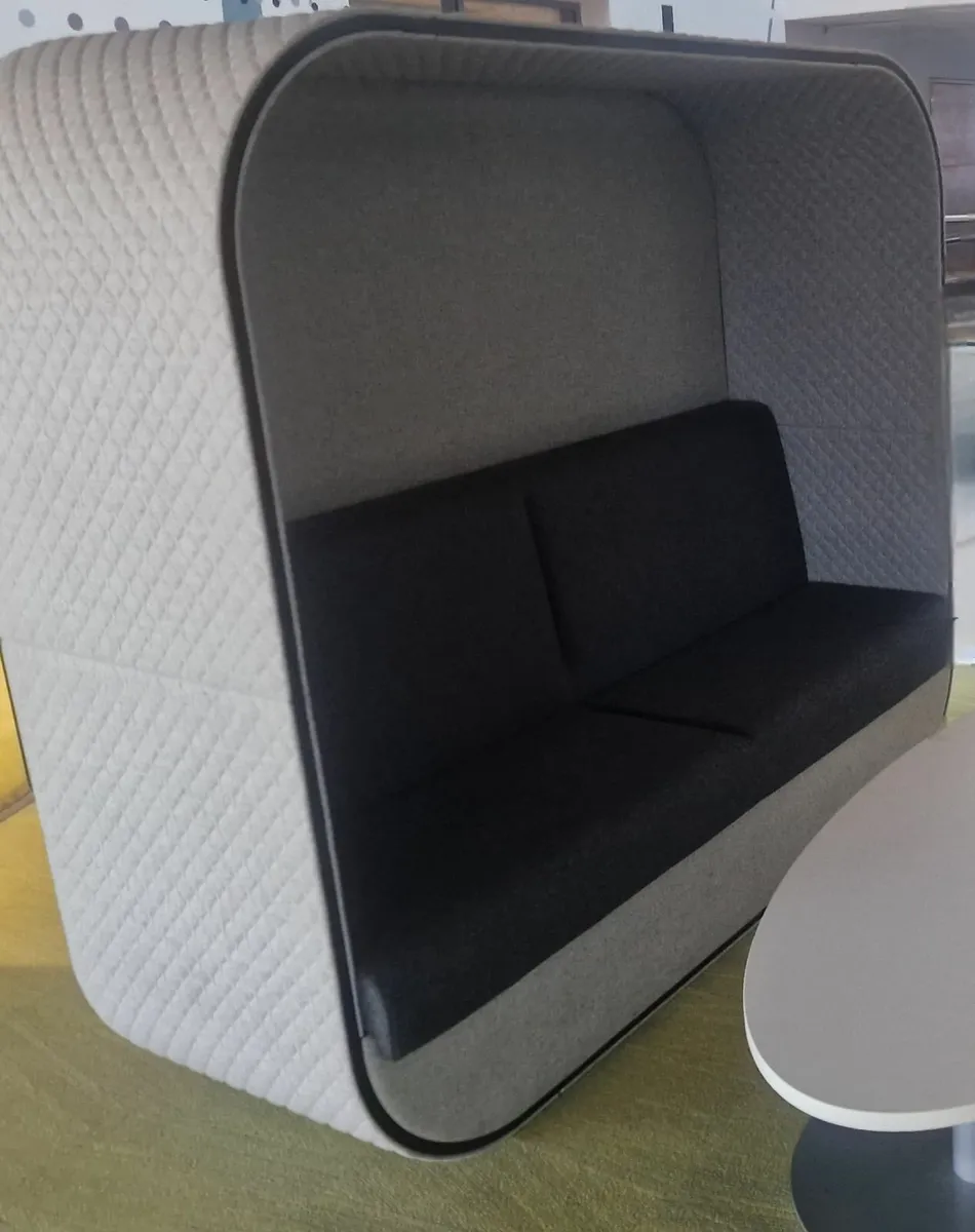 Boss Design Cocoon Pod