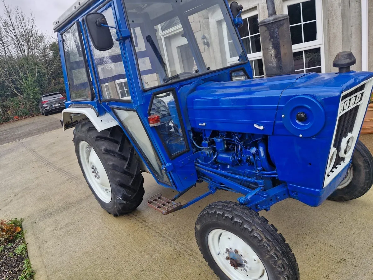 Ford 2600 one owner brown logbook - Image 3