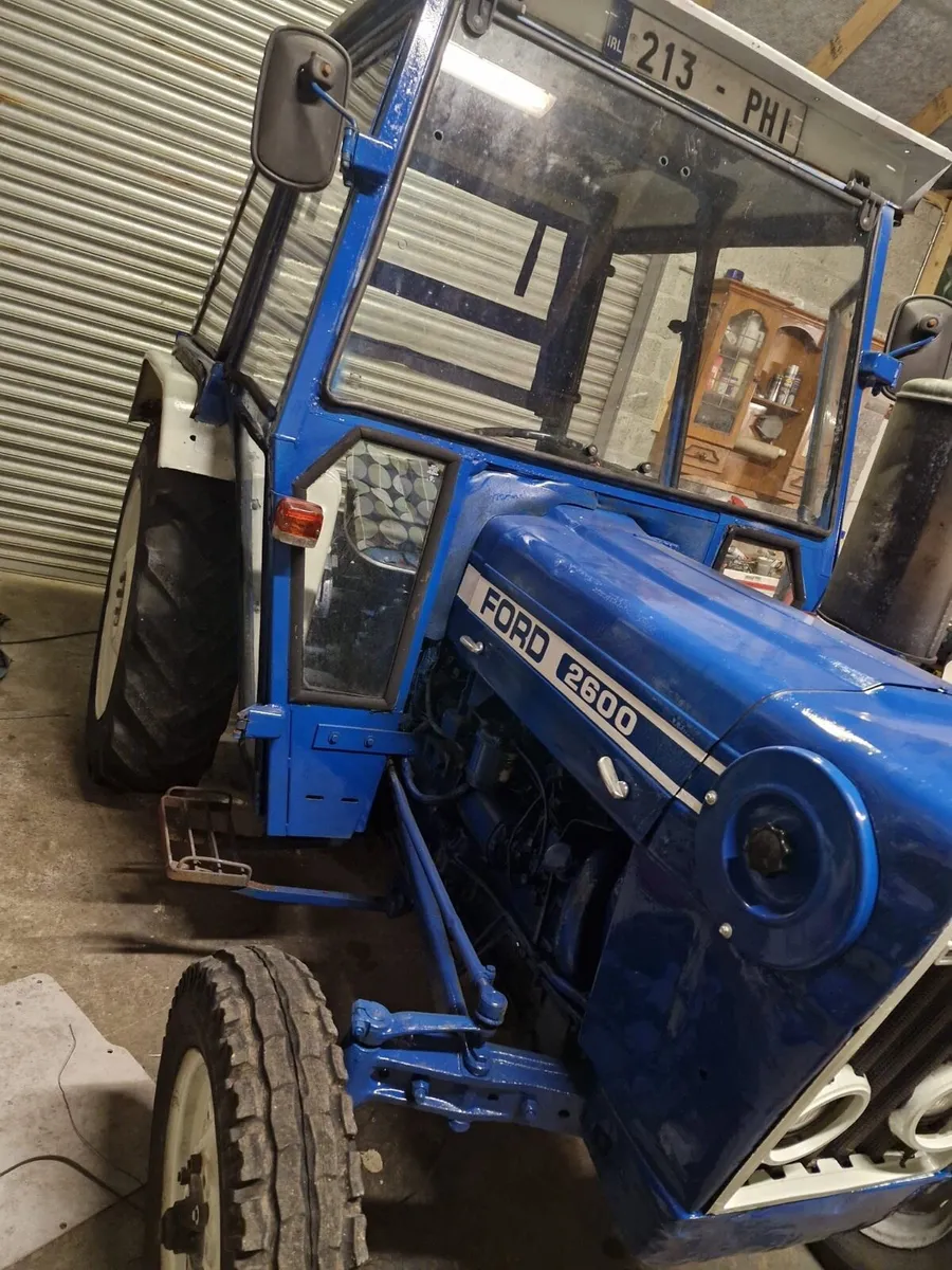 Ford 2600 one owner brown logbook - Image 4