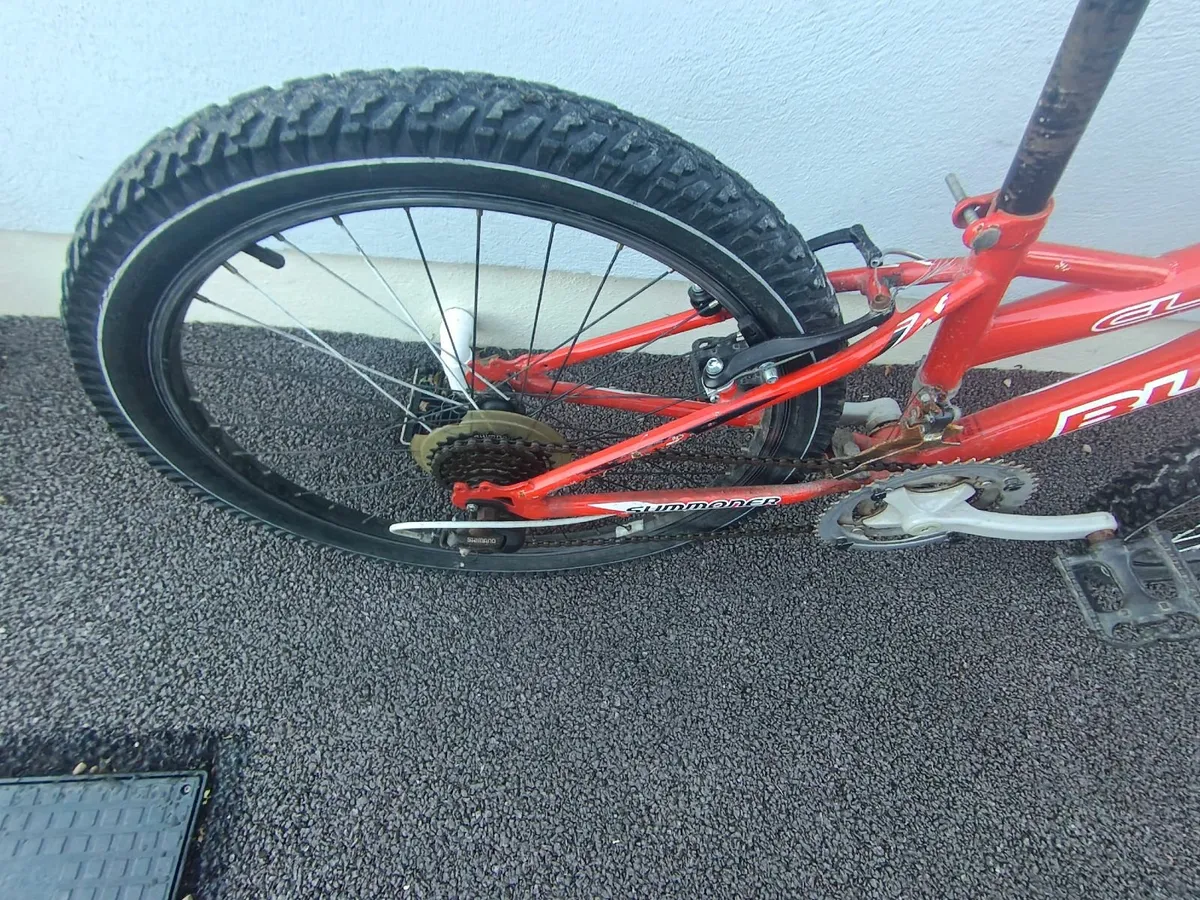 Claud Butler kids bike - Image 2