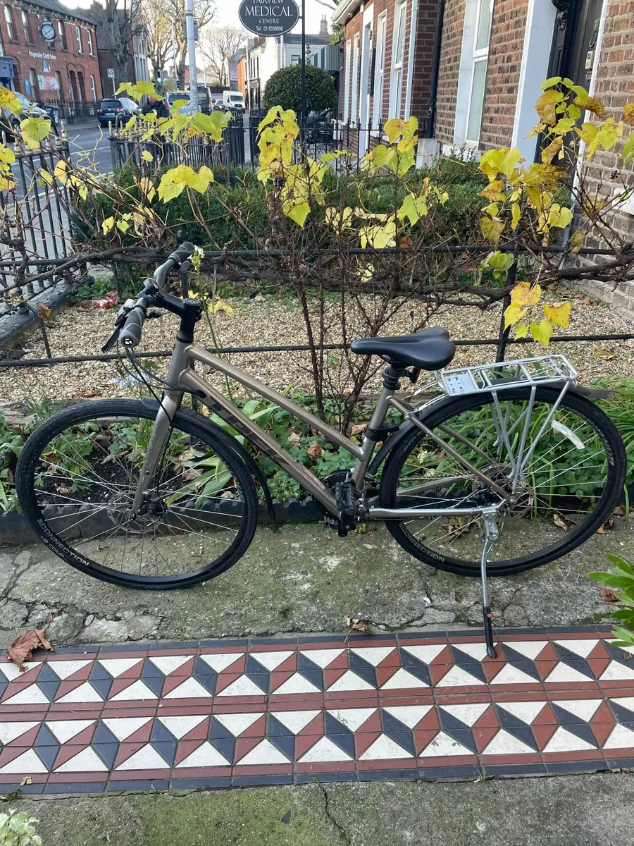 Trek Ladies Bike great condition - Image 1