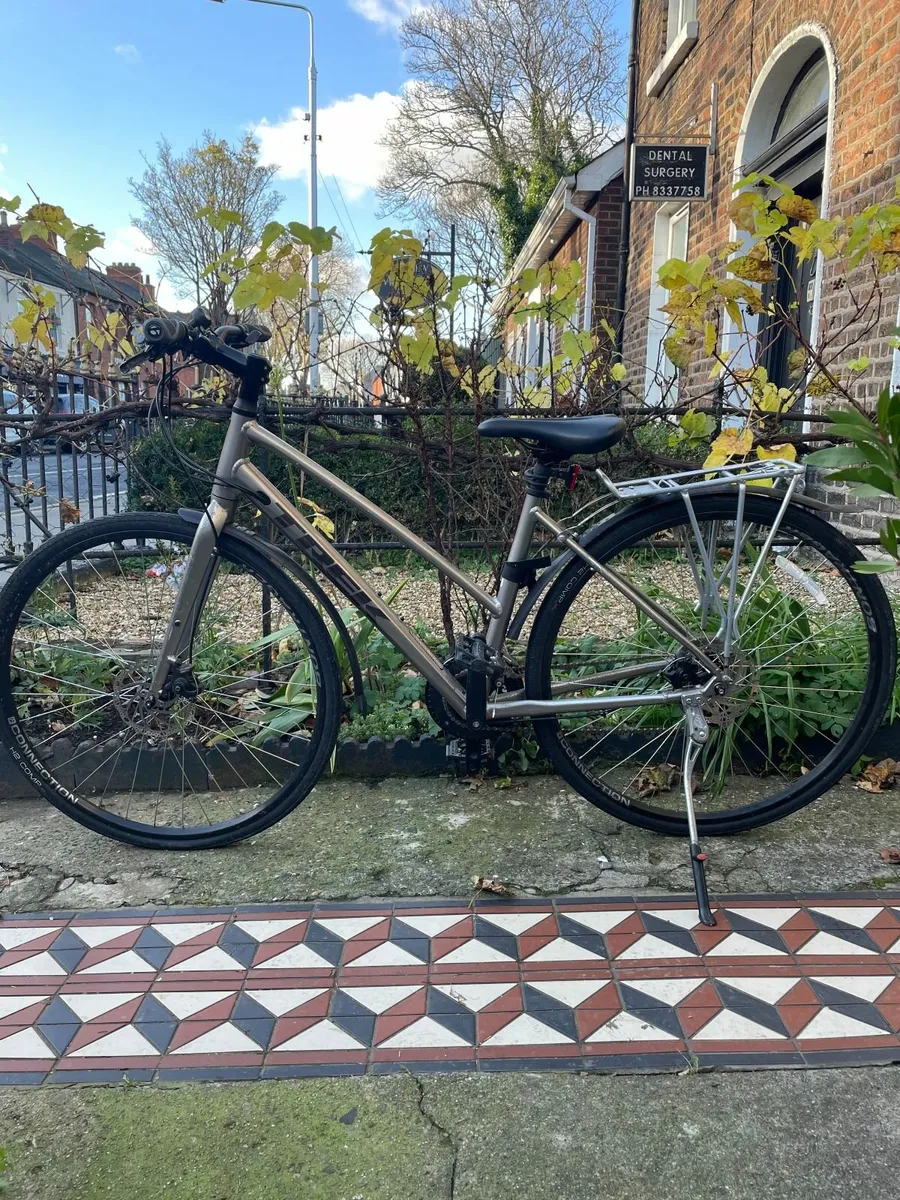 Trek Ladies Bike great condition - Image 2