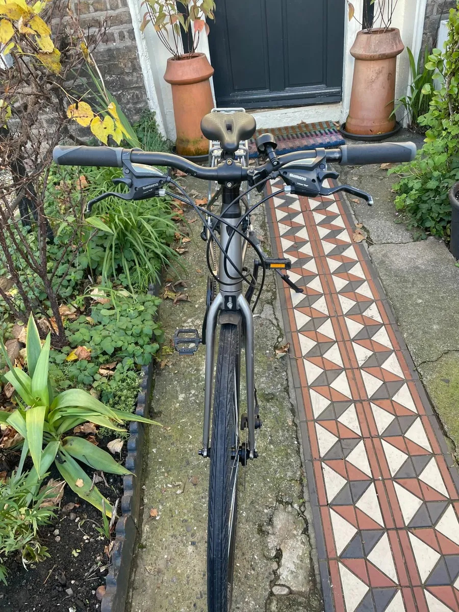 Trek Ladies Bike great condition - Image 3