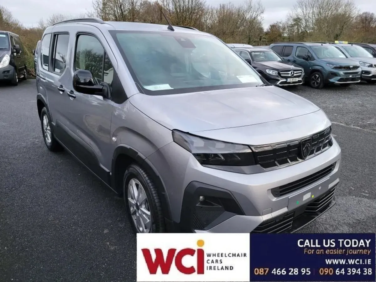 Wheelchair Accessible Peugeot Rifter 2026 - Image 3