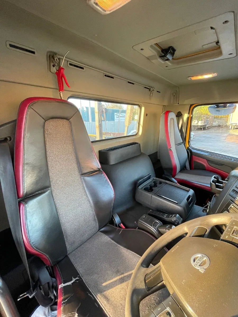 VOLVO FMX  HOOKLOADER  ( 2019 ) - Image 2