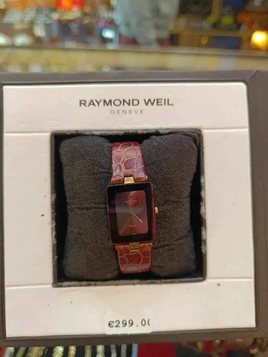 Burgundy Raymond Weil Othello Ladies Watch - Image 1