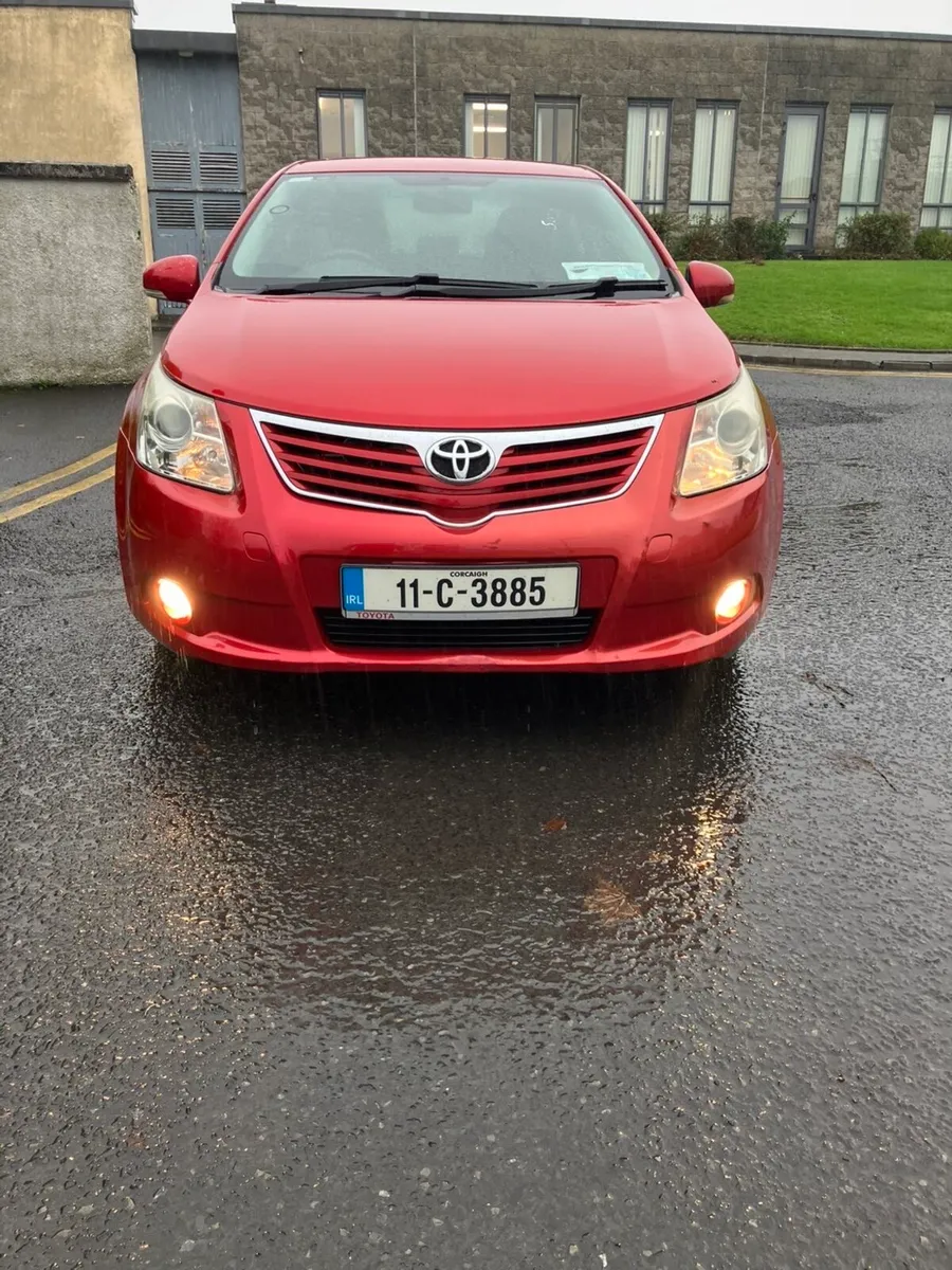 2011 Toyota avensis 2:0 Diesel - Image 1