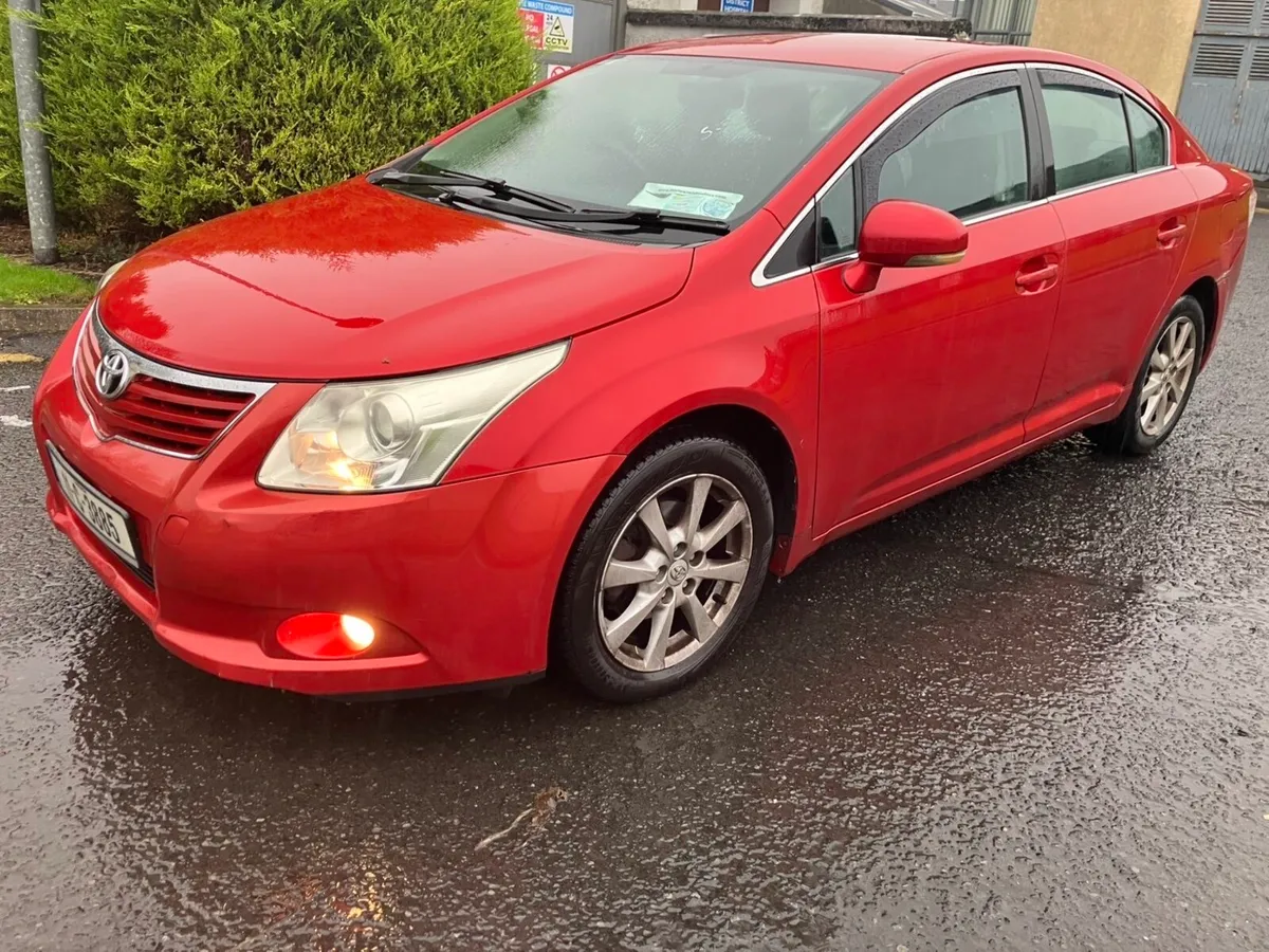 2011 Toyota avensis 2:0 Diesel - Image 3