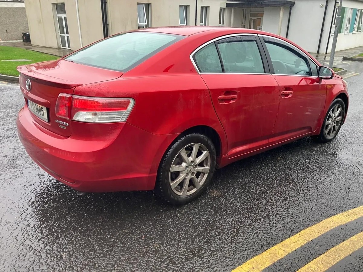 2011 Toyota avensis 2:0 Diesel - Image 4
