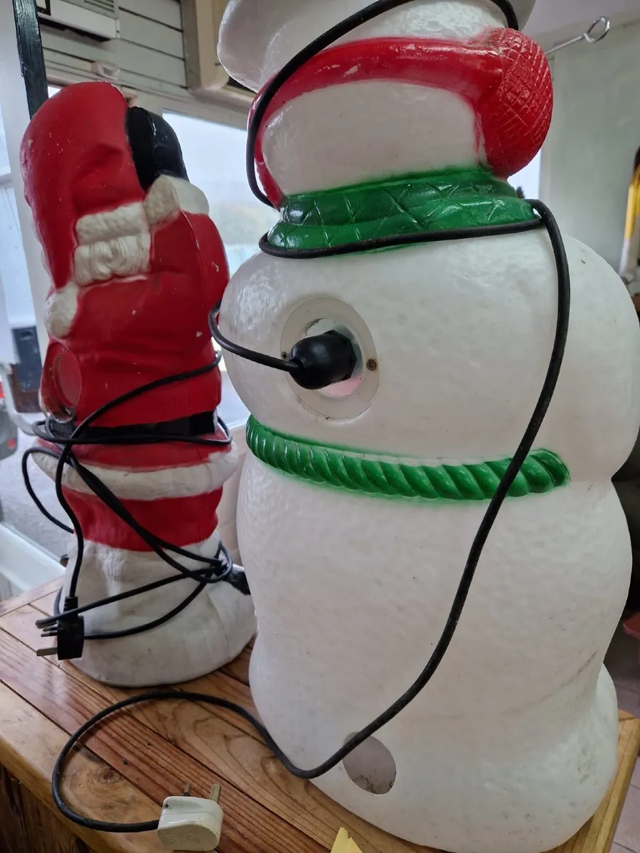 Santa & Snowman Christmas Decoration - Image 2