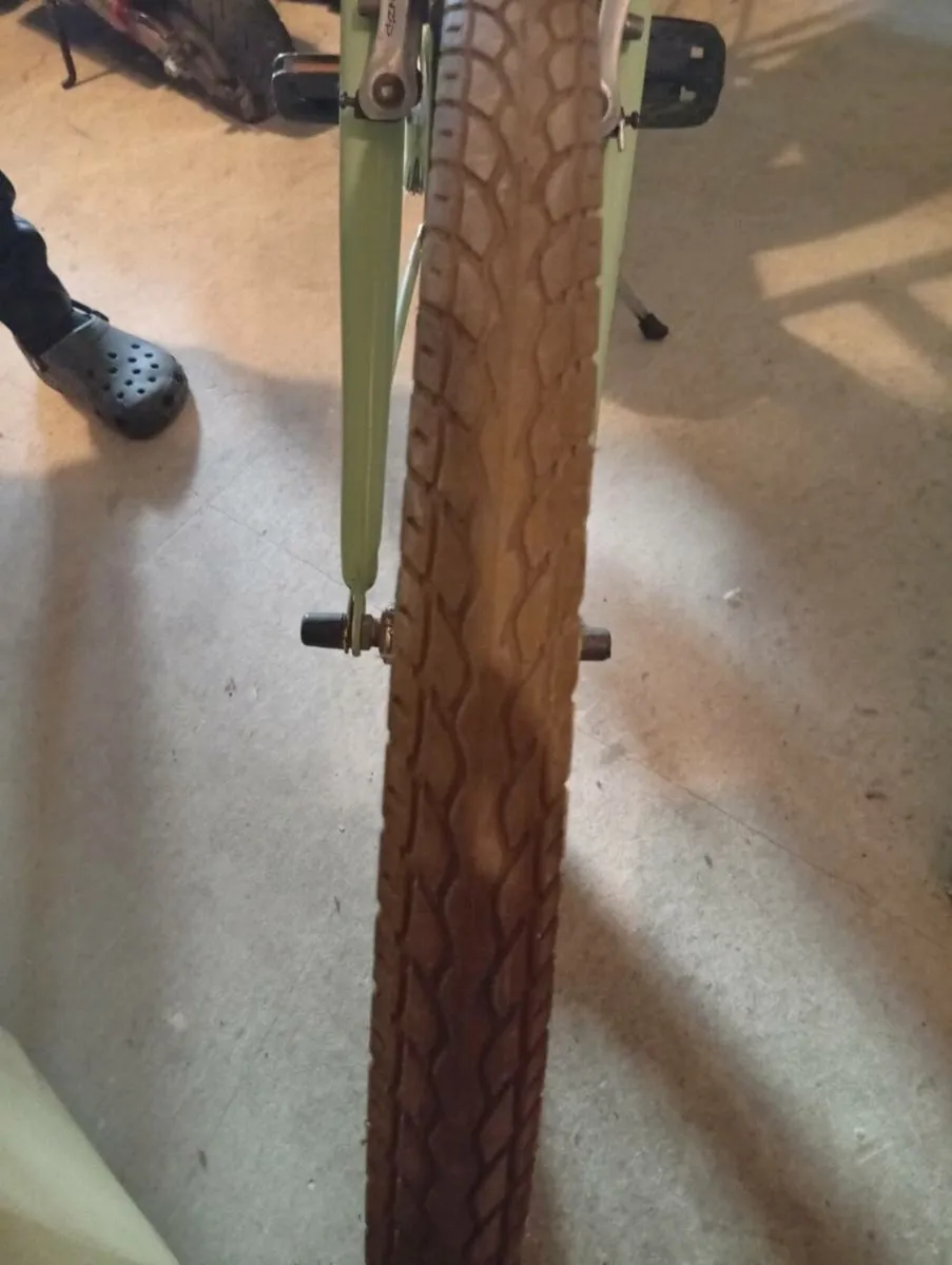 Women's bicycle - Image 3