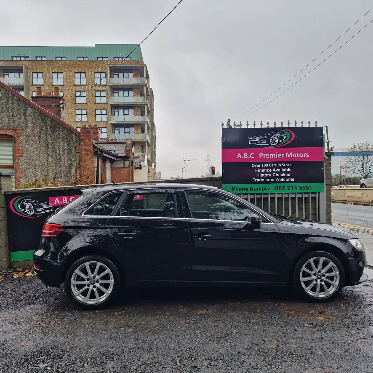 Audi A3 2016 - Image 2