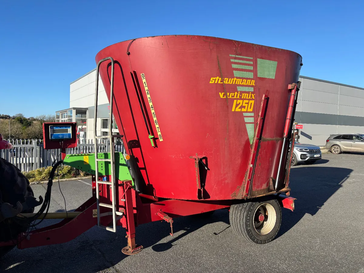 2010 Strautmann 1250 Vertimix Tub Feeder - Image 4