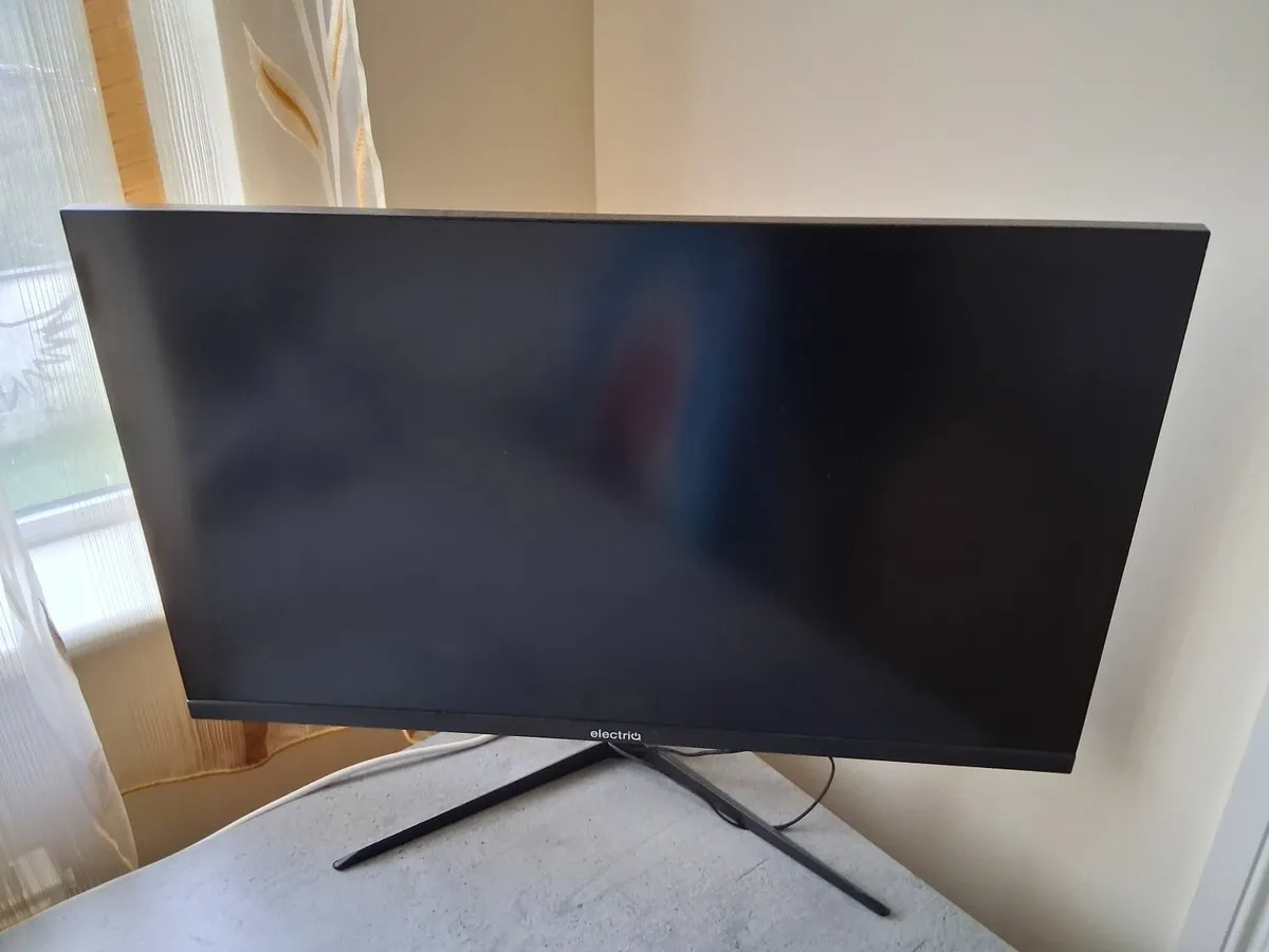 Gaming 32inch 4K 144hrz Monitor - Image 2