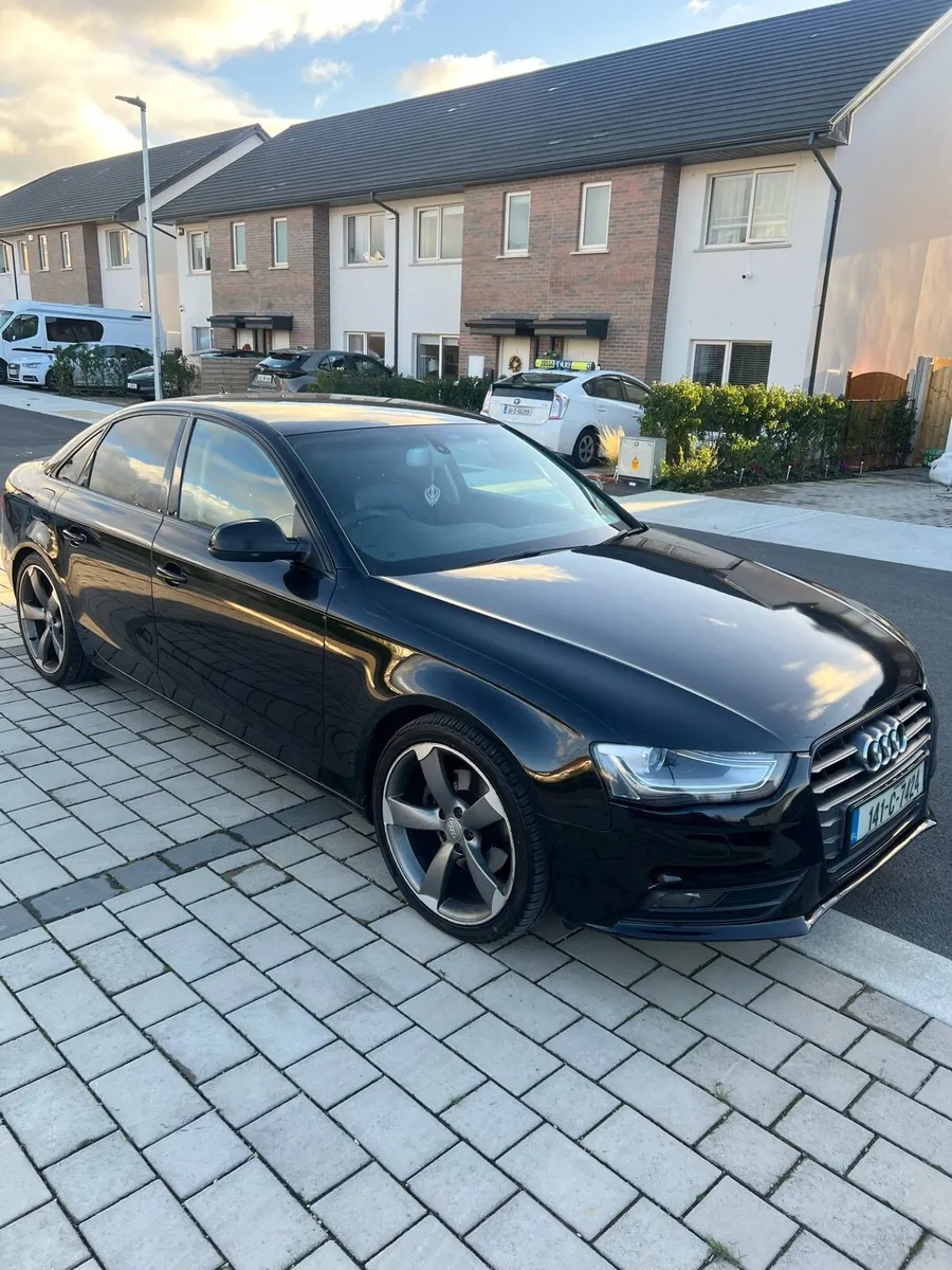 Audi A4 2014 - Image 2