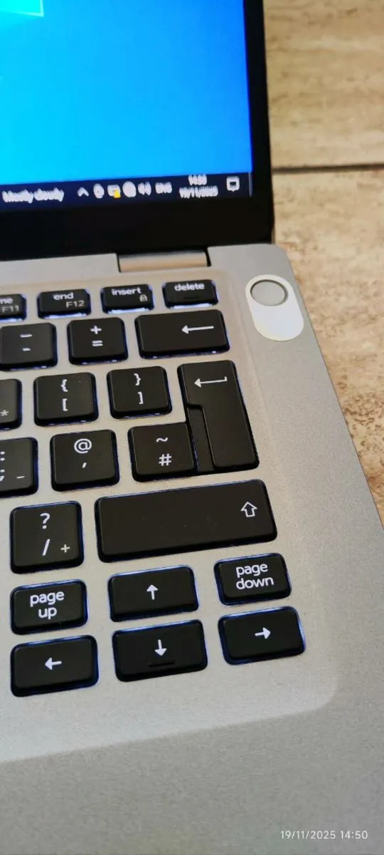 Dell 5410 laptop new - Image 1