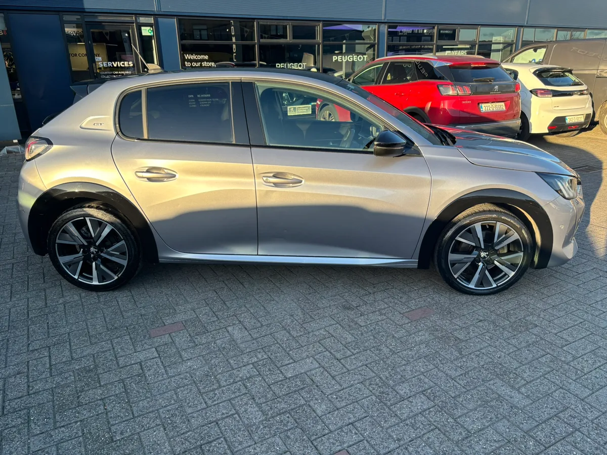 2021 Peugeot 208 GT 1.2 - Image 3