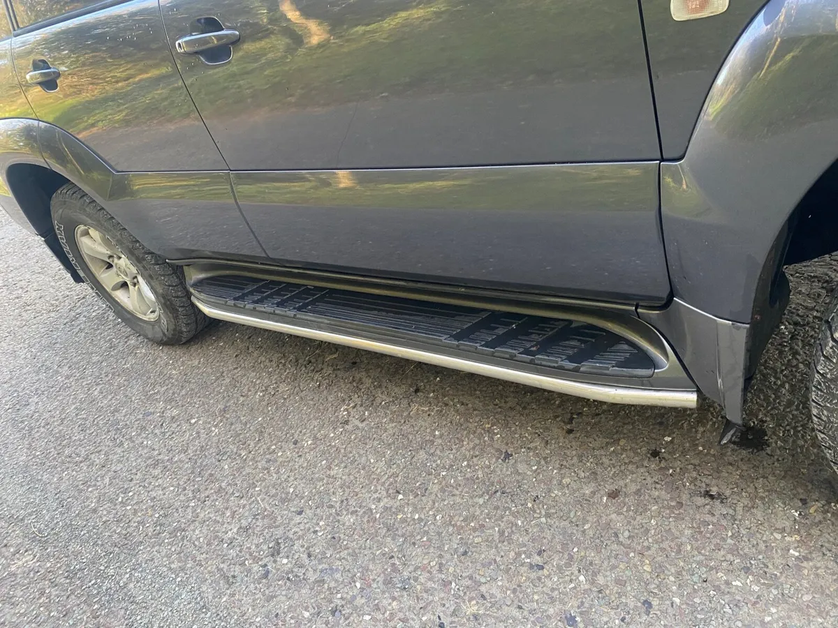 Toyota Land Cruiser LWB 3.0L 2005 - Image 4