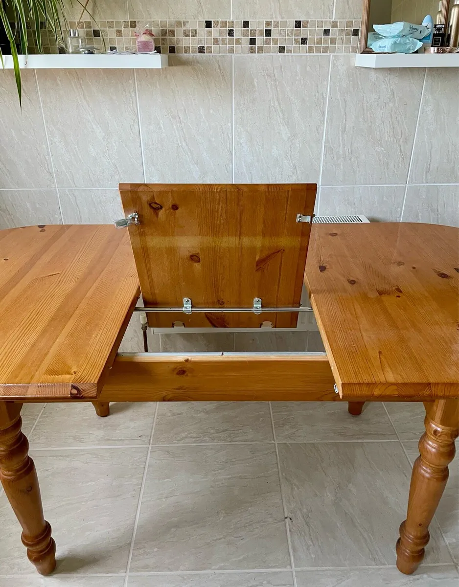 Table & 6 Chairs - Image 3