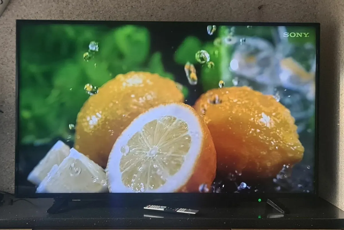 Toshiba 58UL5B63DB – 58" 4K UHD SMART TV - Image 1