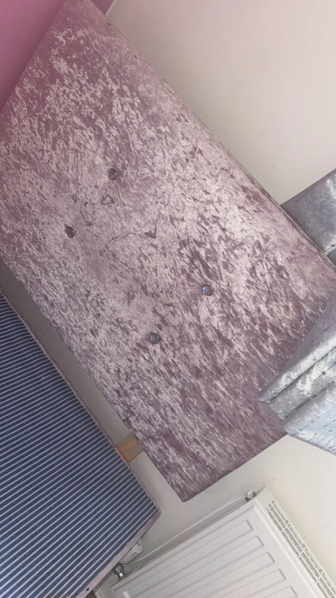 2x pink crushed velvet diamond devin beds - Image 2