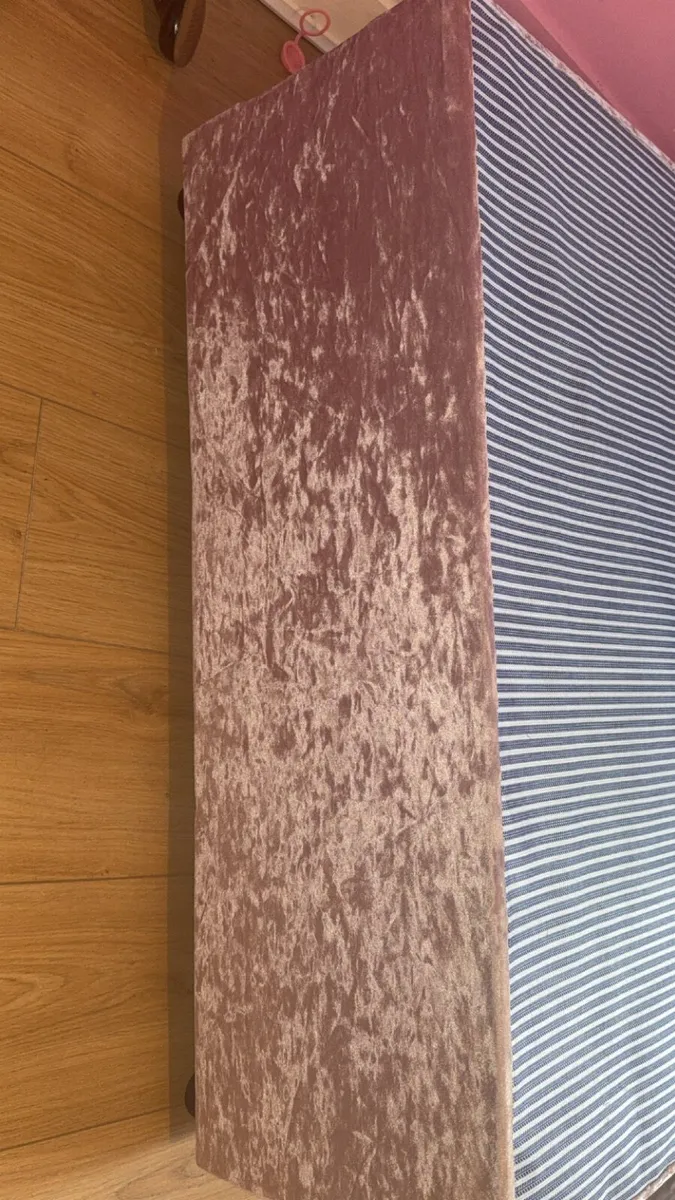 2x pink crushed velvet diamond devin beds - Image 4