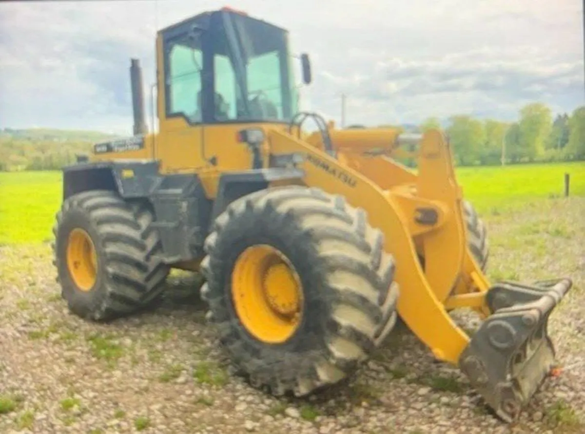 Komatsu Loading Shovel - Image 1