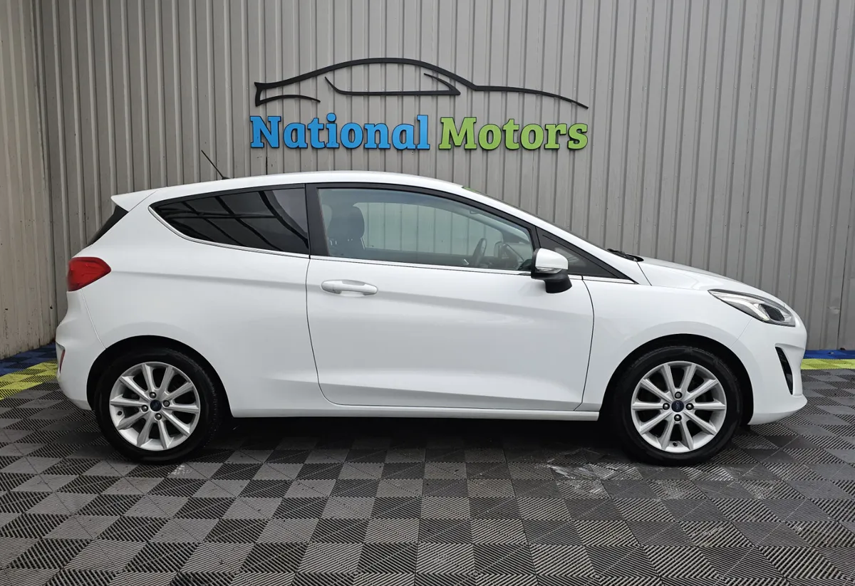 2018 Ford Fiesta TITANIUM 1.0 Petrol - Image 2