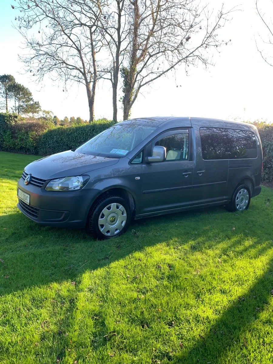 Volkswagen Caddy Maxi Life 2012 - Image 1