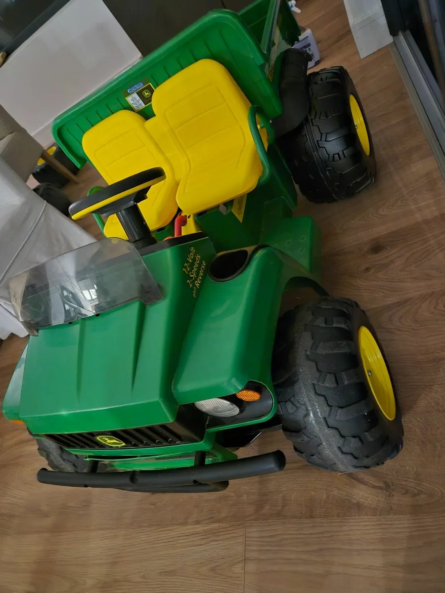 John Deer Electric Gator - Image 1