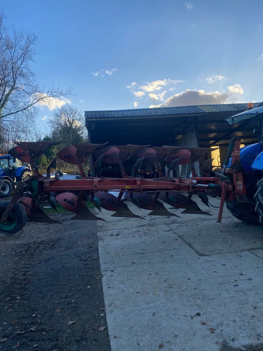 5F Kverneland plough - Image 3