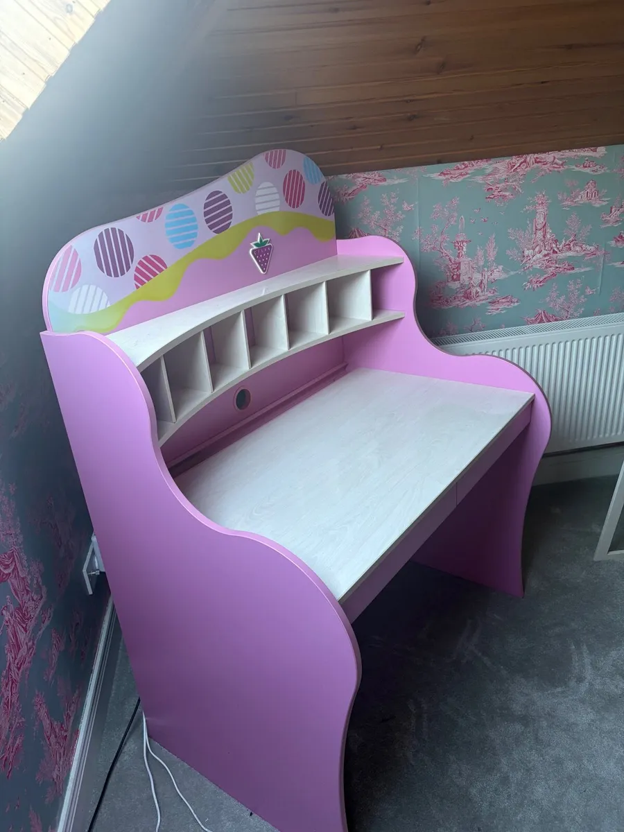 Desk and shelves - Image 1