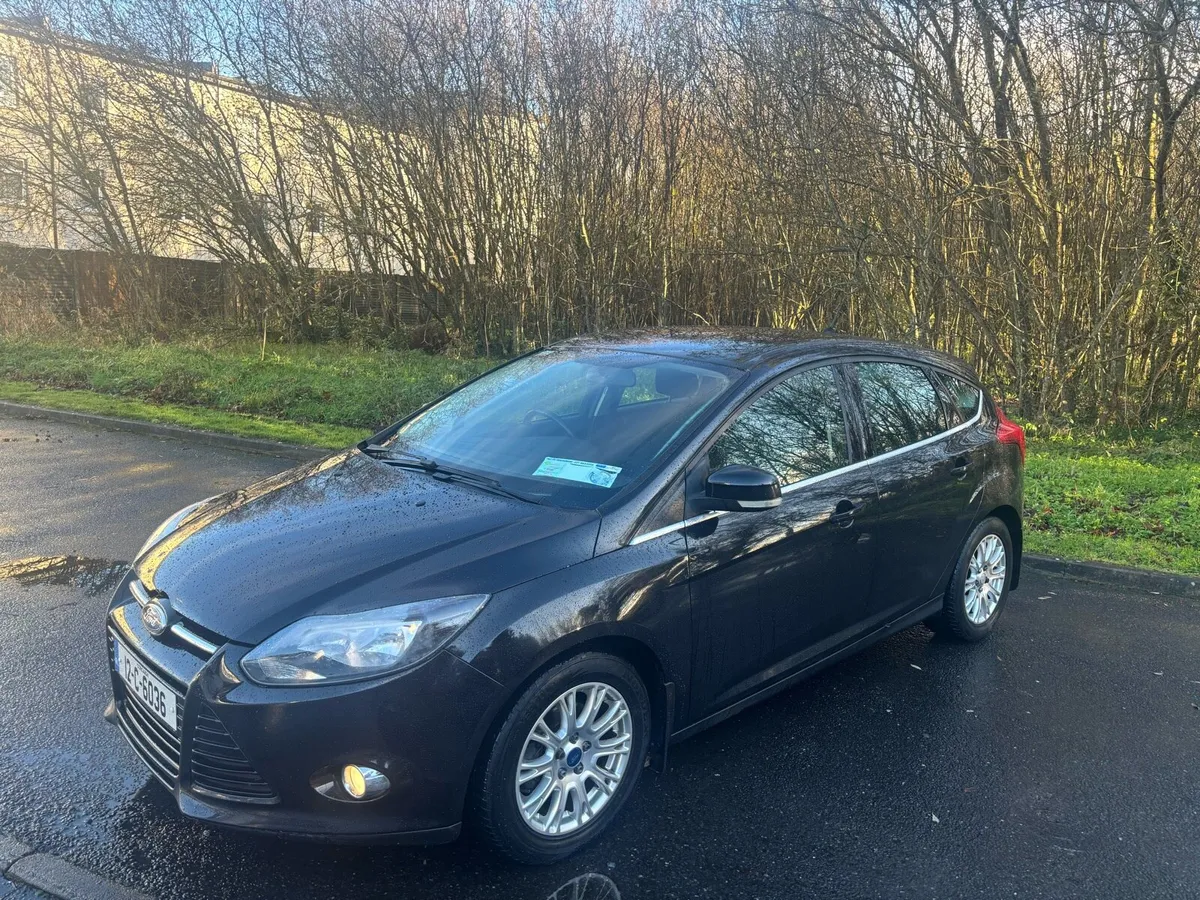 12 Ford focus Titanium model Nct&Tax - Image 2