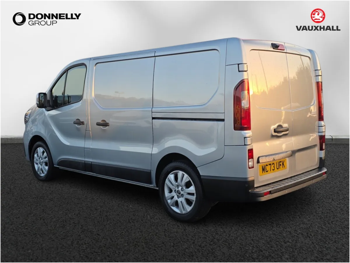 Renault Trafic Swb Diesel Extra - Image 2