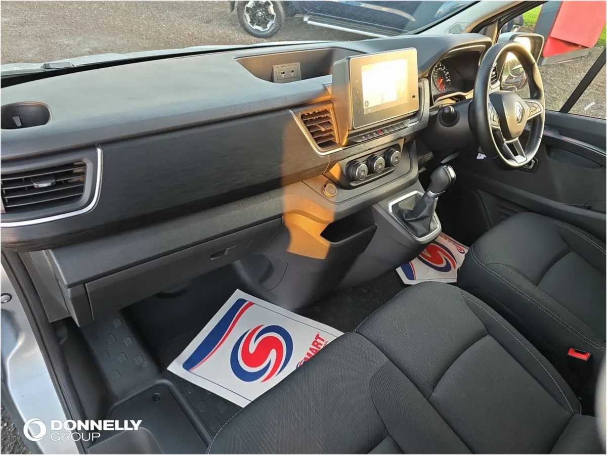 Renault Trafic Swb Diesel Extra - Image 4