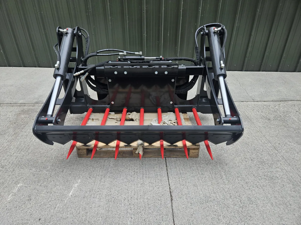 Rhino 1.7 metre bale splitter - Image 1