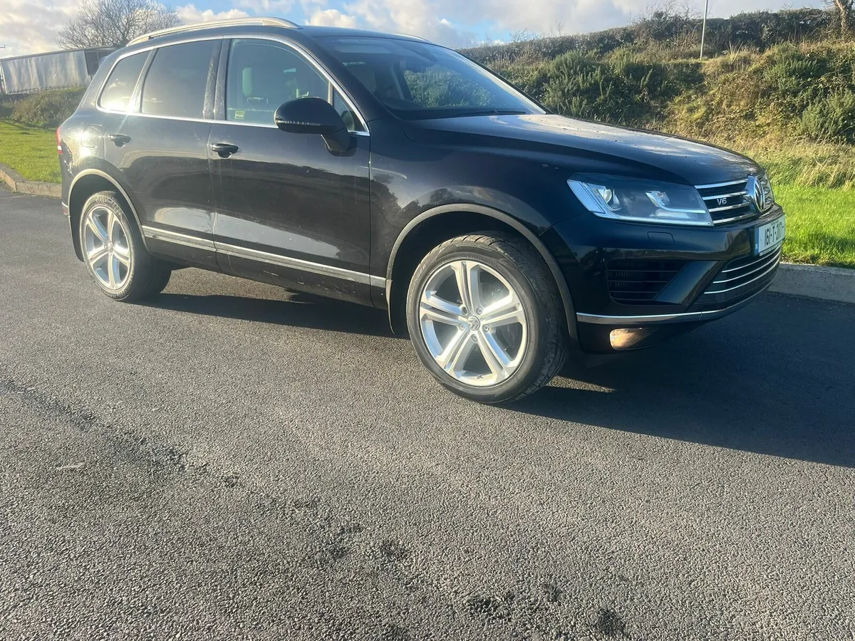 2016 Volkswagen Touareg 3,0 v6 r line - Image 1