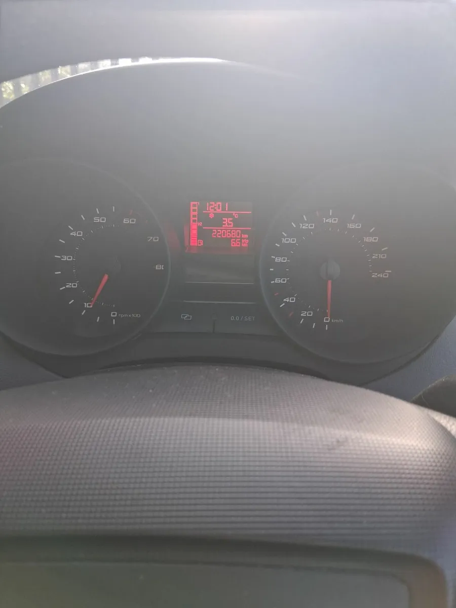 SEAT Ibiza 2011 FR - Image 4