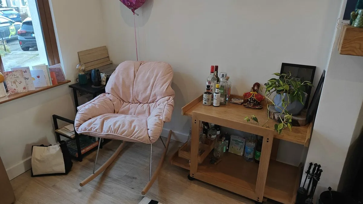 Pink rocking chair - Image 1