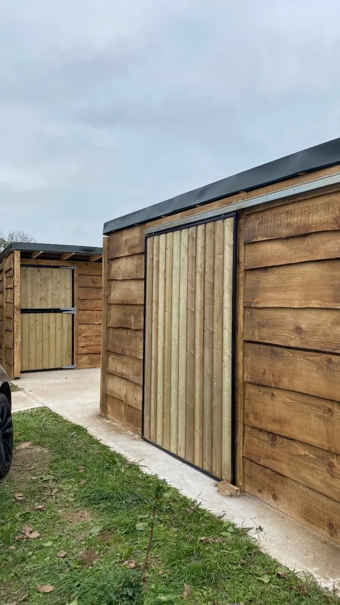 Stables and field shelters - Image 2
